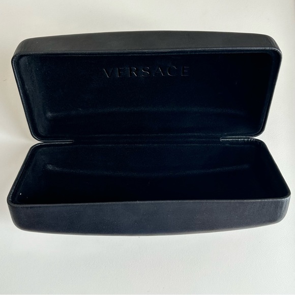 Versace large hard black case - Picture 4 of 6